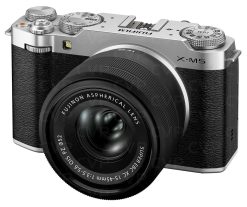 Fujifilm X-M5 連 Fujinon XC 15-45mm